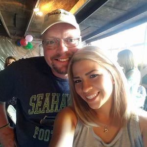 Meet your Posher, Alma